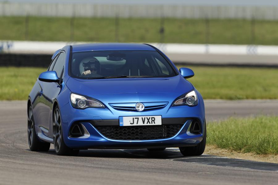  Vauxhall Astra VXR 2012 года  (фото 79 из 274)